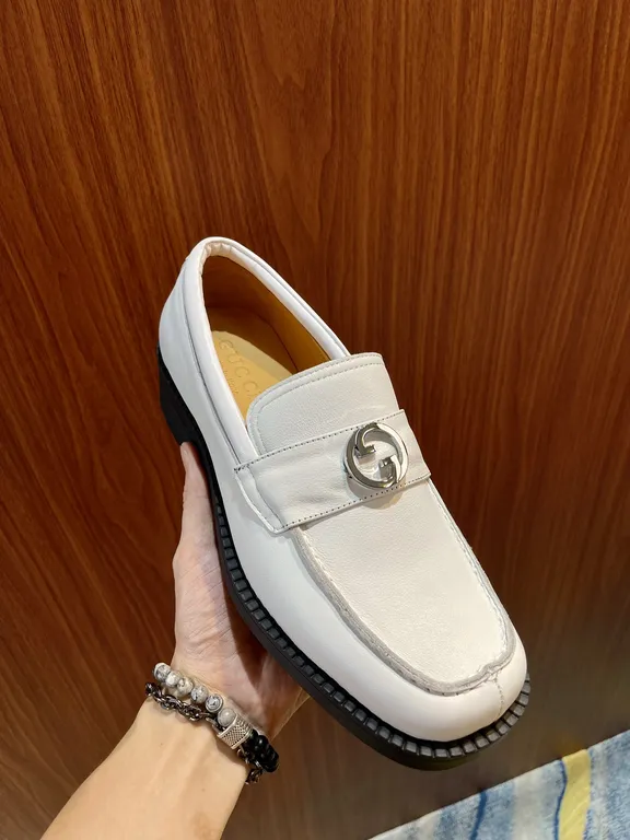 Gucci Shoe 